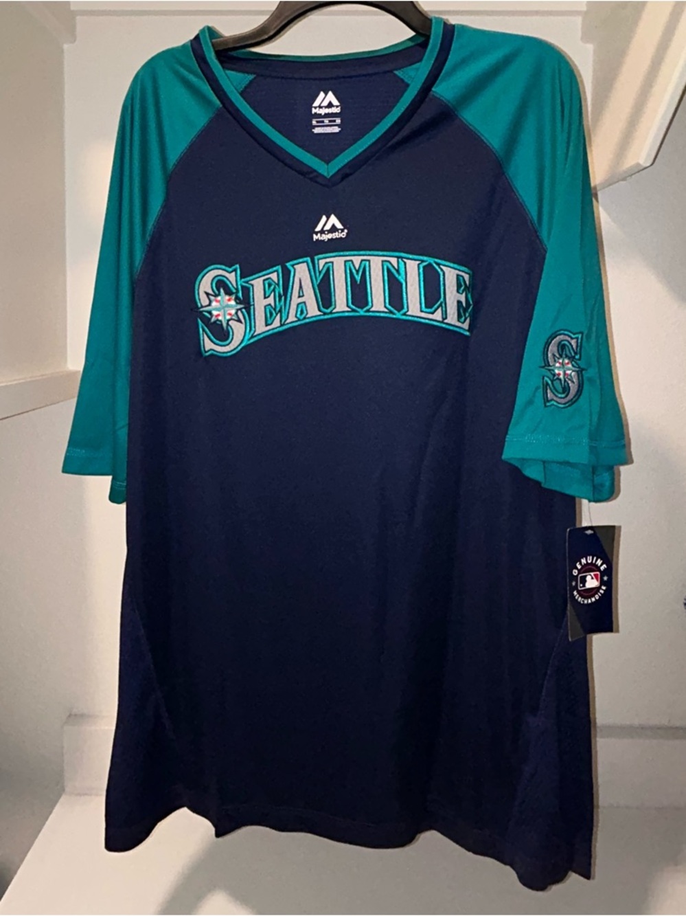 ⚾️🏟️ Seattle Mariners V-Neck MLB Baseball Polyester Shirt 🏟️⚾️
